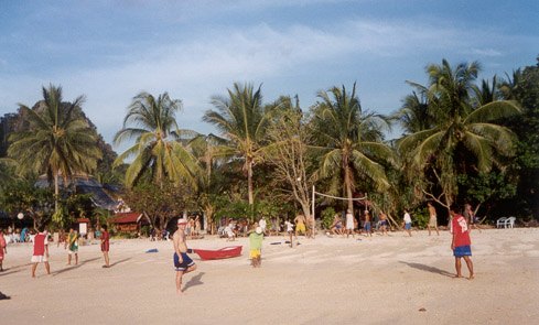 Et lite oversiktsbilde over RAI LAY BEACH! (Hans Erik i forgrunnen)