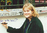 Jen outside Abbey Road Studios, 9/98