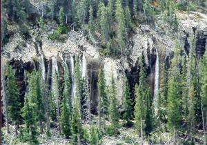 waterfalls_in_canada.jpg