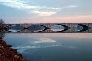 Memorial Bridge