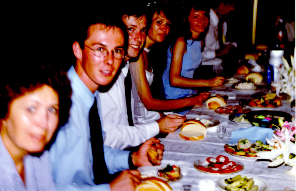 Wedding Party at Table (251 kb)