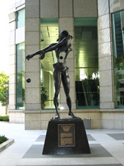 A statue near Boat Quay