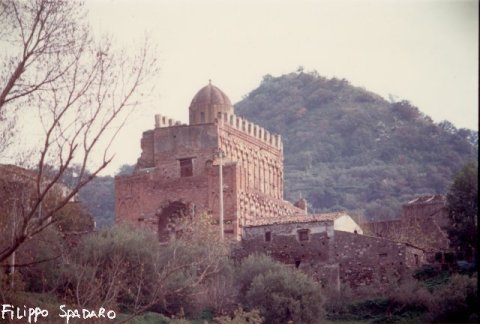 Santi Pietro e Paolo vista dal Torrente Agr