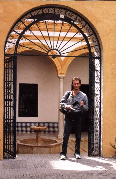 Jorge en Real Alczar en Sevilla