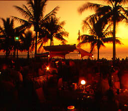 Outdoor dining at Mindil Beach