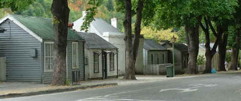 Arrowtown miners cottages (14519 bytes)