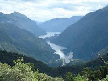 Sound view from Wilmot Pass (9935 bytes)