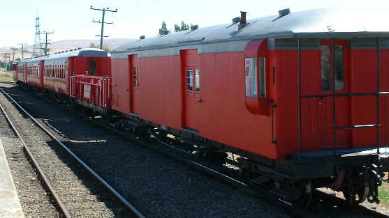 Kaikoura train (21675 bytes)