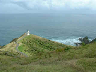 Reinga lighthouse (7099 bytes)