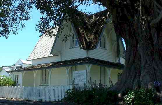 NZ Russell Police Cottage