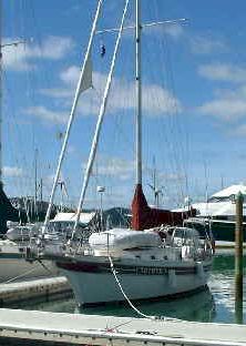 Tethys at the Opua marina dock (16957 bytes)