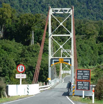 one lane suspension bridge (24287 bytes)