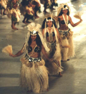 Tahiti dancers (16667 bytes)