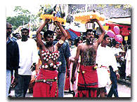 Kavadi7.gif (15574 bytes)