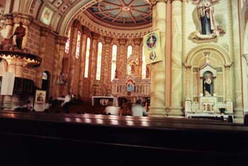 IglesiaITAJAI_interior2