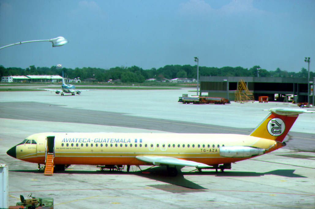 BAC111-500_Aviateca_oc.jpg