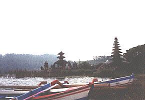 temple Pura Ulun Danau