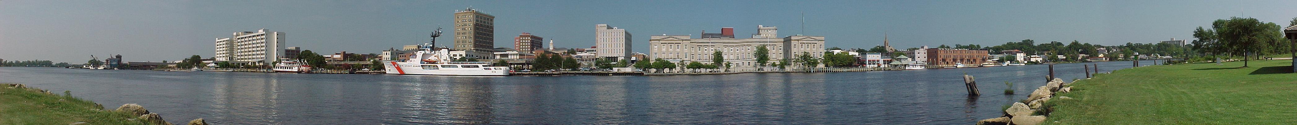 180 view of Downtown Front St., Wilmington, NC