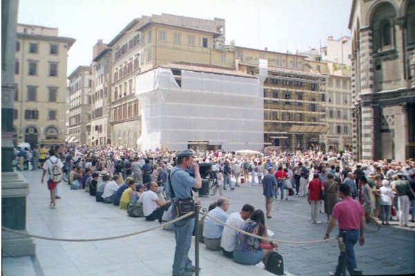 Florence - Duomo with mid-day crowd