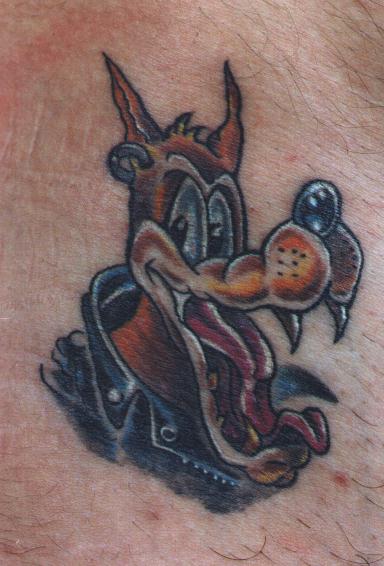 tattoo2.jpg (57862 bytes)