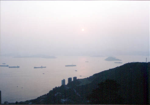 hk008.JPG (17940 bytes)