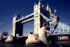 E tower bridge.jpg (55956 bytes)