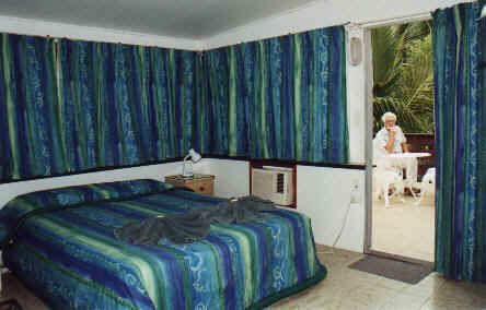 Bedroom.gif (56347 bytes)