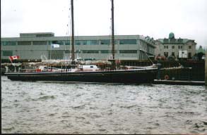 Marie-Clarisse dans le basin Louise (Vieux Port de Qubec)