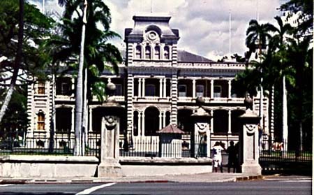 Historic 'Iolani Palace