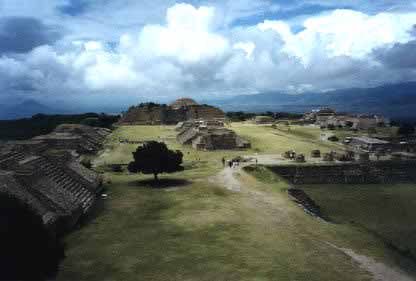 montealban.jpg (12783 byte)