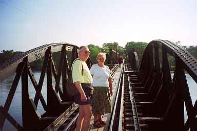 River Kwai Bridge, Kanchanaburi, Tajlanddia, Jacek and Joie Piwowarczyk, 2001