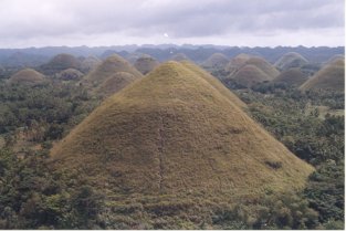 chocolatehills.JPG (15997 bytes)