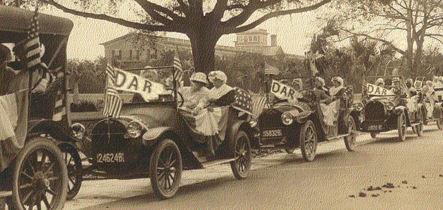 Photograph: Washington's Birthday Parade, 1918, DAR