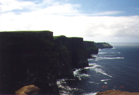 cliffs.jpg (43573 bytes)