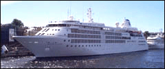 Silver Cloud docked in St.Petersburg (click here)