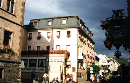 Montag Hotel