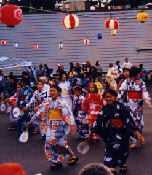 Bon odori dancers