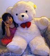 huge teddy bear