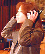 Akina recording 'Akai Hana'