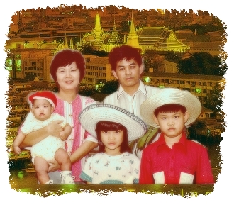 This is my family... :) We live in Bangkok,Thailand