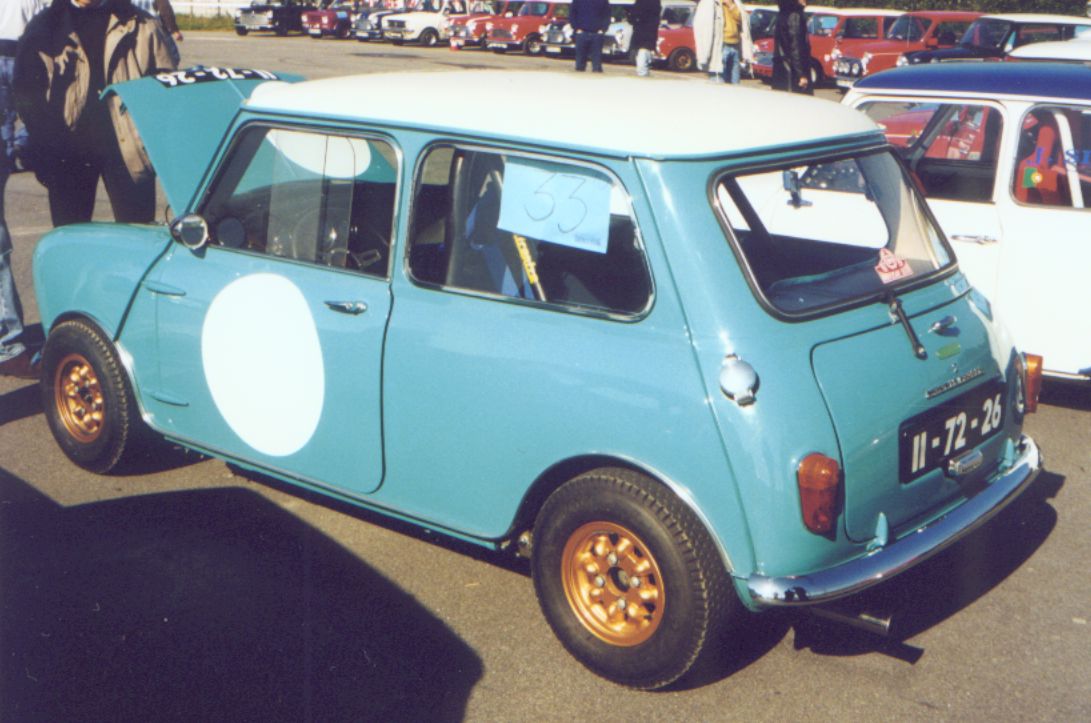 Mini5.jpg (113581 bytes)