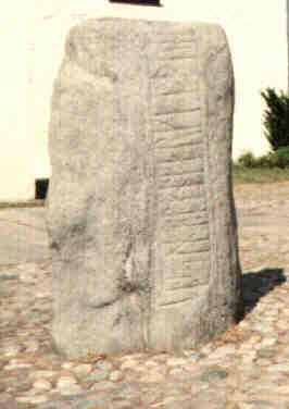 rune3.jpg (8882 bytes)