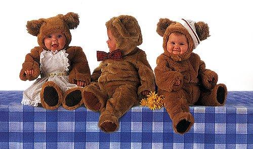 Babies dressed as The 3 Bears