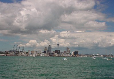 auckland1.jpg (22882 bytes)