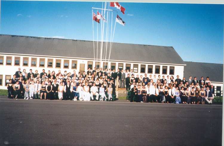 A view of all the staff cadets of HMCS Acadia, 1999 (click on pic to view larger)