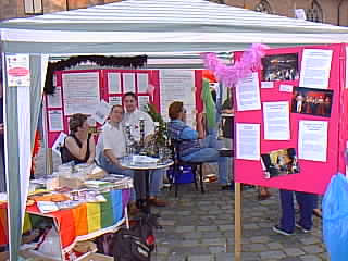 Straenfest '98 - Fliederlich-Infostand  (19470 Byte)