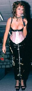 Corset010.jpg (10057 bytes)