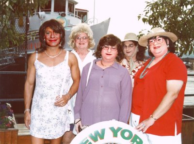 The June 1999 gang for the CDI Circle Line cruise.