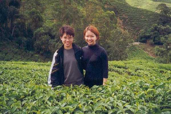 Jess&su@teaplantation.jpg (42737 bytes)