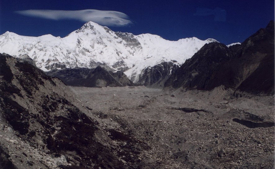 CHo Oyu at the head od the Ngozumpa Glacier